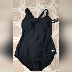 Speedo Women's Black Swimsuit Bathing suit Size 20 One piece